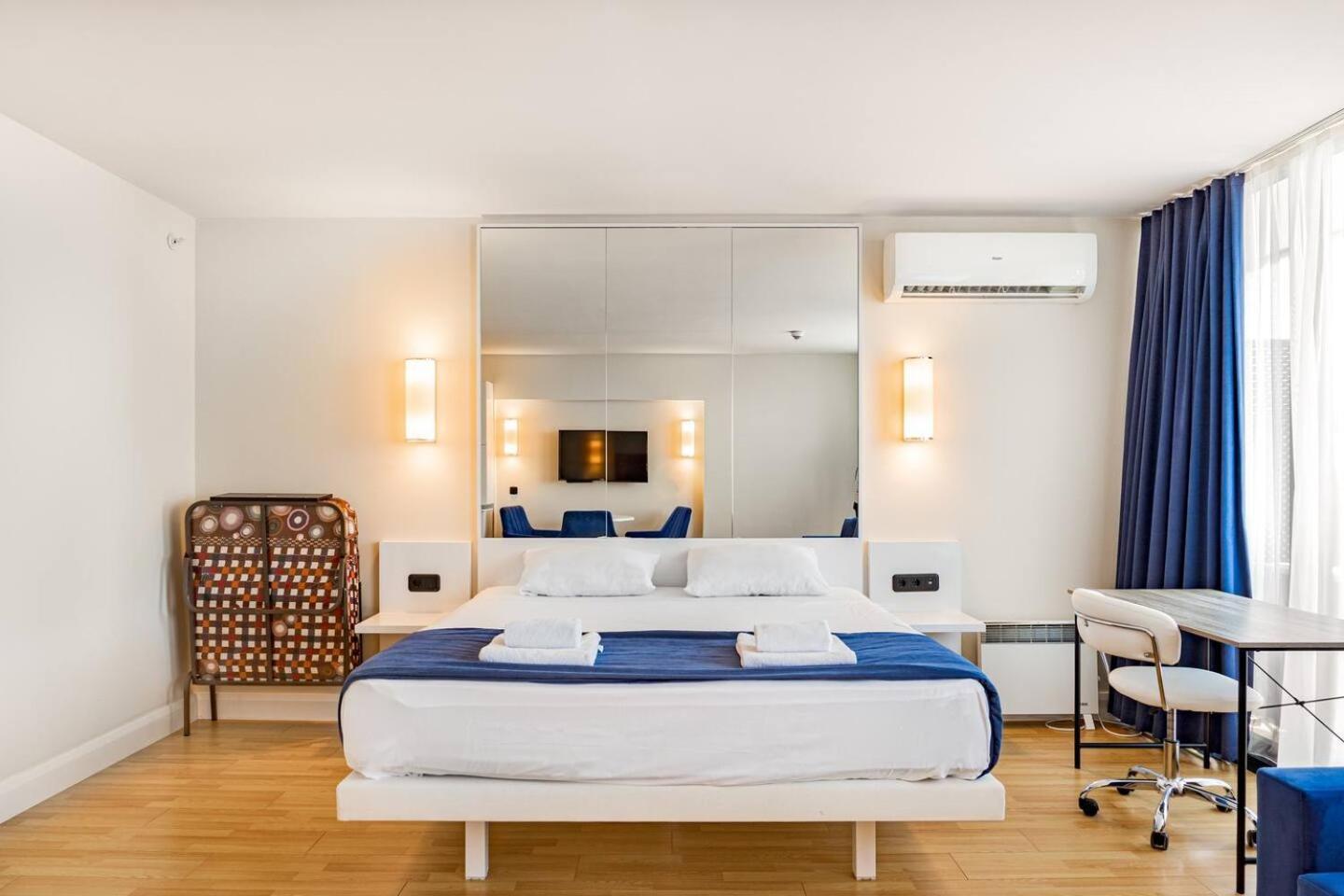Orbi City Batumi Hotell Exteriör bild