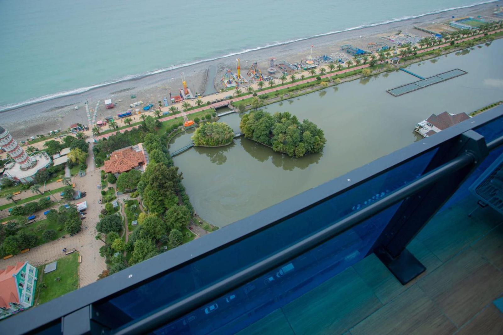Orbi City Batumi Hotell Exteriör bild